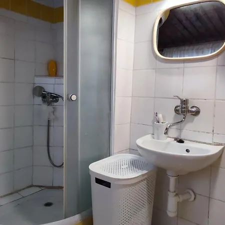 Nad Prehradou U Liberce 아파트 Mnisek