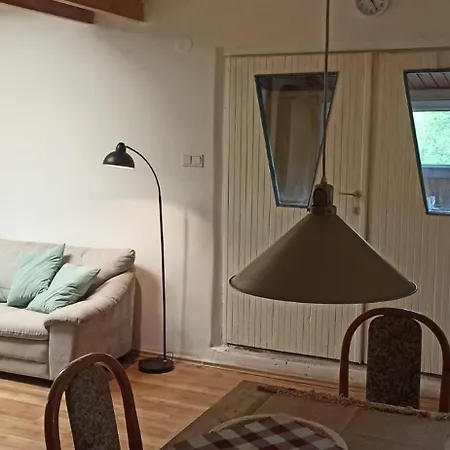 Nad Prehradou U Liberce 아파트