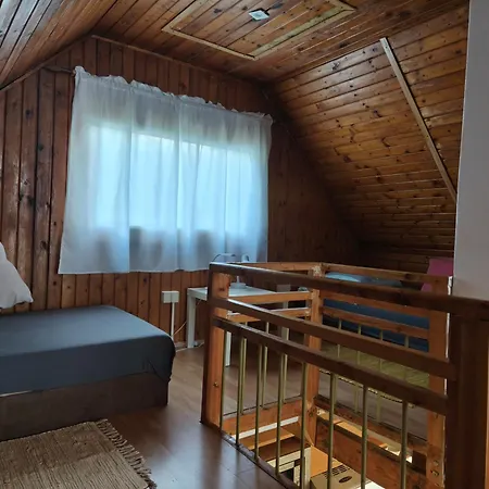 Nad Prehradou U Liberce * Mníšek
