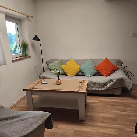 아파트 Nad Prehradou U Liberce Mnisek